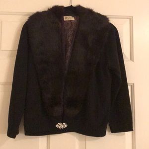 Excellent vintage lapel sweater